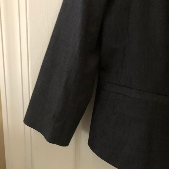 Ann Taylor Loft 1 Button Lined Gray Blazer Size 6 - Picture 4 of 7